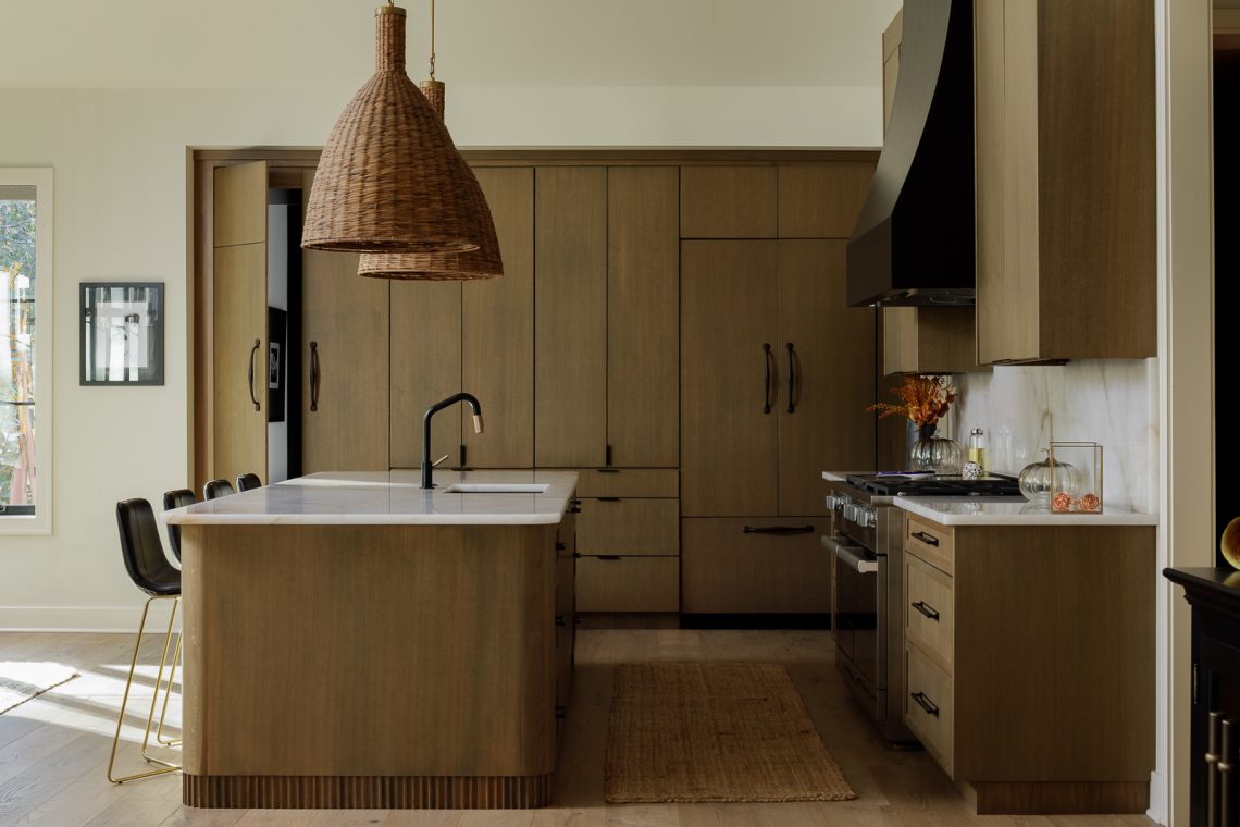 Spanish_Modern_Adam_Pfeifer-12
